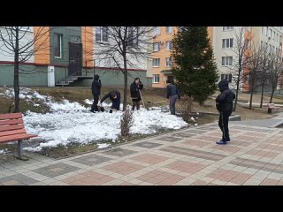 Сегодня все районы города Кемерово вновь присоединяются ко Всекузбасскому субботнику