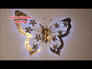 Золотистая декоративная бабочка