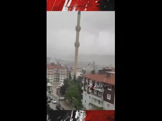 Турбулентная погода обрушилась на Турцию