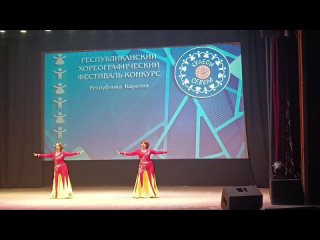 Видео от Восточные танцы “Kamarna“ | Танец живота | СПб