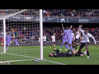 Арбитр дал финальный свисток во время голевой атаки «Реала»
