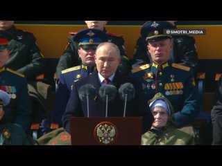 Владимир Путин поздравил военных с Днем Победы  главным священным праздником