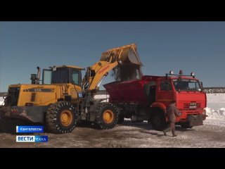 🪚На реках Республики Саха (Якутия) ослабляют прочность льда для снижения рисков образования заторов