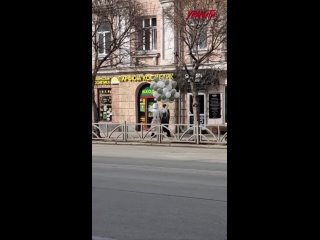 Космонавт на улицах Екатеринбурга