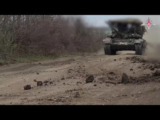 Репортаж о танкистах Русской армии, орудующих на Южно-Донецком направлении.