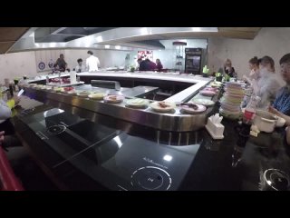 Китайский ресторан Дружба снова открыт Чихо отдыхает Обзор с бешеным соседом. Обзор от кинокритика