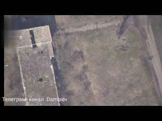 Envoi d’un mortier ukrainien dans la stratosphère. Destruction d’un mortier ukrainien de 120 mm et d’un des membres d’équipage d