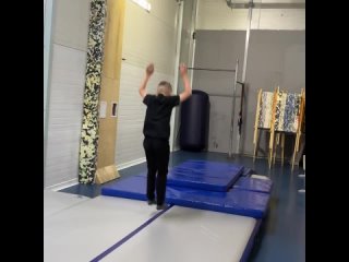 Видео от Акробатика для детей в Колпино | Active