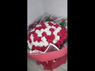 Светящийся букет из 101 мыльной розы 🌹💐         💵6000 рублей 💵 🎨 цвет и кол-во в ассортименте.mp4