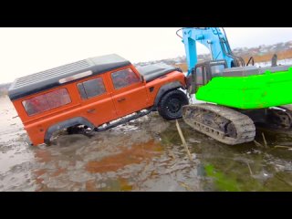RC Cars Ice Challenge - Excavator vs 4x4 Cars Off Road Racing