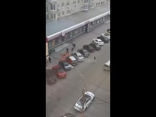 Массовая заруба случилась возле «Ассорти» на Социалистической    В ход шли бутылки, доски и даже нож, передают... (видео)