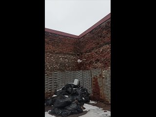 Скрытая от туристов внутреняя сторона стены Петропавловской Крепости.