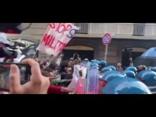 Италия против НАТО: Массовый протест против НАТО в Италии завершился насилием