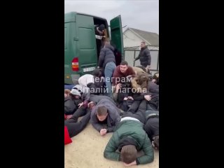 Черновицкая область: задержание вертухаями концлагеря “Украина“ 34 молодых людей, которые хотели сбежать в Румынию