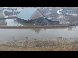 Некоторые частные дома в Кургане затоплены по крышу