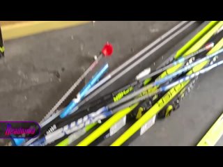 Федерация лыжных гонок России расследует инцидент с массовым завалом спортсменок в Красной Поляне
