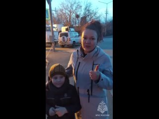 Курганцы благодарят сотрудников МЧС России, оказывающих помощь в период половодья.   На 📹 - благодарность от... (видео)