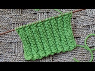 Резинка с танцующими петлями спицами Beautiful rib knitting pattern