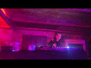 DJ YALEENI / Space Rave