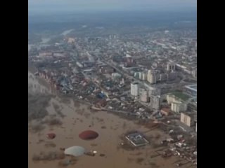 Апoкалипсис в Оренбурге. Жители брoсают свoи дoма (1)