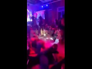 Силовики ворвались на концерт группы Коррозия металла в Нижнем Новгороде в ночном клубе Ненависть и положили всех зрителей н