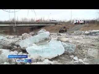 В одном из коттеджных посёлков недалеко от Барнаула началось наводнение.