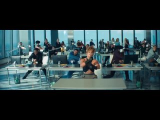 Jennifer Lopez & Maluma – Pa’ Ti + Lonely