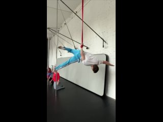 Видео от Центр воздушой гимнастики Polygon Moscow