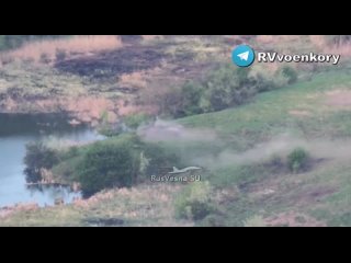 #СВО_Медиа #ТРИБУНАЛУникальное видео  ВСУшники утопили свой танк собственными руками.