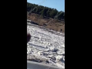 В Красноярском крае на реке Кан начался ледоход