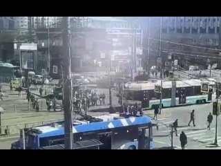 «Умный» трамвай с искусственным интеллектом сбил людей в Питере