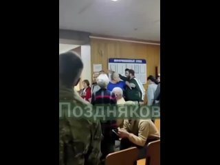 В Донецке в поликлинике ДОКТМО мужчина накричал и обма
