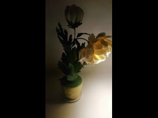 Хризантема в кашпо настольная лампа