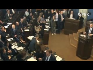 В грузинском парламенте во время рассмотрения законопроекта об иноагентах произошла драка. Лидер оппозиционной партии «Граждане»