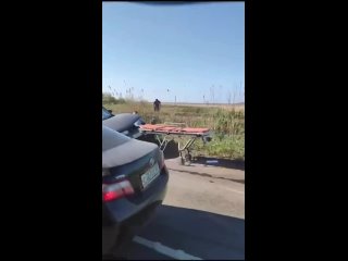 В Ростовской области произошло ДТП с автобусом.  Не менее трех машин столкнулись в районе Кривянки утром 22 апреля.... (видео)