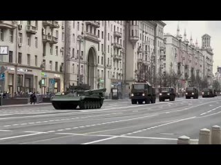 Первая репетиция парада Победы прошла в Москве