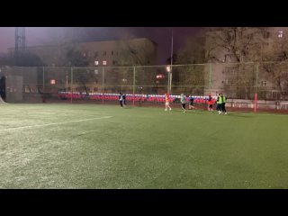 Vdeo de Тренировки по футболу для взрослых в Москве