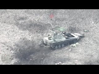 🇷🇺🕹 FPV расчеты продолжают уничтожать врага дронами-камикадзе “ВТ-40“