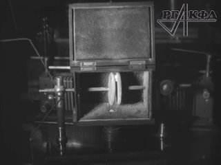Первая радиоустановка Попова, детектор электромагнитных колебаний из бисера