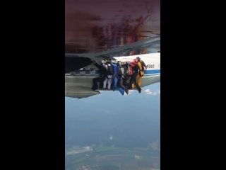 Видео от ПРЫЖКИ С ПАРАШЮТОМ СПБ•ПОЛЕТЫ•Аэроклуб SKYJUMPER