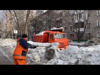 АТМОСФЕРА: пока коммунальщики продолжают ворошить снег, чтобы он быстрее растаял, рассказываем вам, когда же сугробы полностью и
