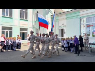 Парад Орлятских войск  1-А класс 🇷🇺💜