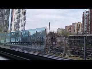 поездка на поезде метро Москва от Кунцевской до Багратионовской