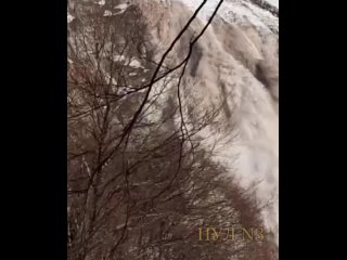 В Сочи объявлено штормовое предупреждение из-за угрозы схода лавин в горах