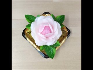 “Бело-розовый пион 2“, ароматное мыло в куполе