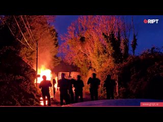 Gript Media (April 26, 2024 D): Garda advance on and pepper spray protesters opposing an IPAS centre in Newtownmountkennedy