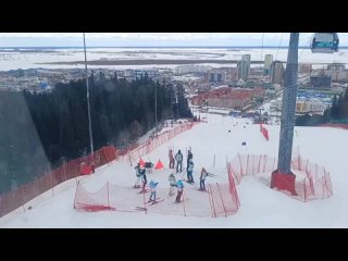 ⛷💥 Сегодня утром наши спортсмены в рамках корпоративной Спартакиады Группы компаний «ЮТэйр» показали головокружительные элементы