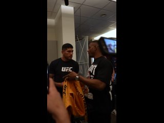 Джамал Хилл и Алекс Перейра встретились перед UFC 300