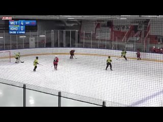 Новокузнецкие хоккеисты стартовали с побед