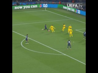 Дембеле забивает “Барселоне“ в первом матче 1/4 финала (2024)